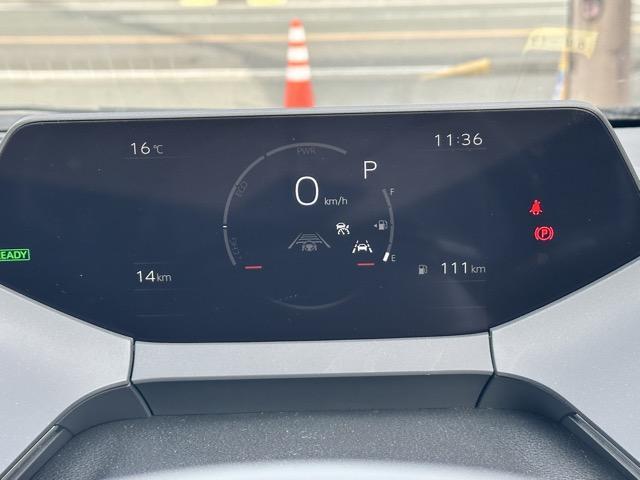 プリウス Z 4WD セーフティセンス LEDヘッドランプ ディスプレイオーディオ ETC2.0 デジタルインナーミラー パノラミックビュー パワーバックドア ステアリングヒーター シートヒーター&ベンチレーション(34枚目)