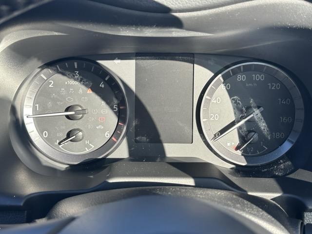 キャラバン ロングオーテックラインプラス　ディーゼル車　４ＷＤ　寒冷地仕様　スマートキー　ＬＥＤヘッドライト　両側スライドドア　フルオートエアコン　シートヒーター　アラウンドビューモニター　革巻きハンドル　フォグランプ　登録済未使用車（31枚目）