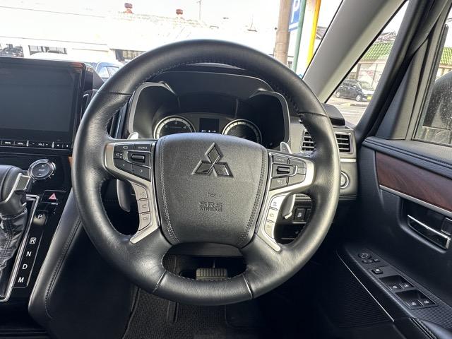 デリカD:5 P 8人乗り ナビ取付パッケージII 純正ナビゲーション アラウンドビューモニター スマートキー LEDヘッドライト 両側パワースライドドア フルオートエアコン シートヒーター パワーバックドア(10枚目)