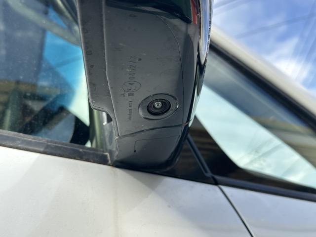 デリカD:5 P 8人乗り ナビ取付パッケージII 純正ナビゲーション アラウンドビューモニター スマートキー LEDヘッドライト 両側パワースライドドア フルオートエアコン シートヒーター パワーバックドア(19枚目)