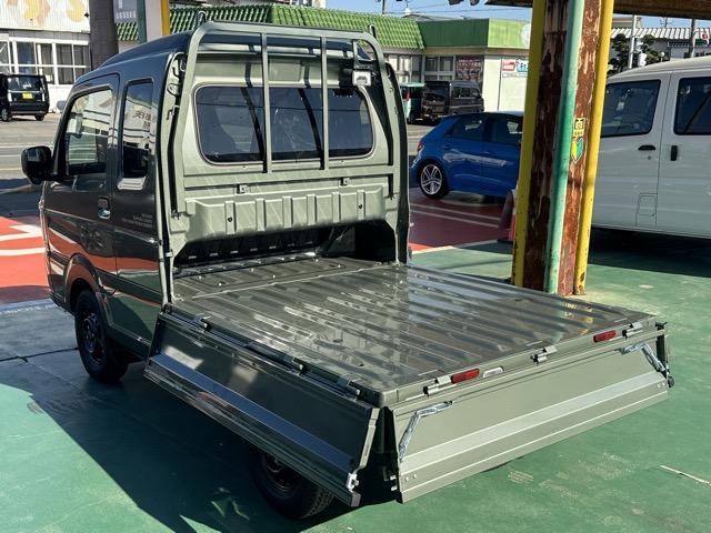 スーパーキャリイ Xリミテッド 4WD 4AT 特別仕様車 専用フロントガーニッシュ 専用サイドデカール LEDヘッドランプ&フォグランプベゼル(ブラック塗装)専用スチールホイール(ブラック塗装) 電動格納ドアミラー 届出済未使用車(14枚目)