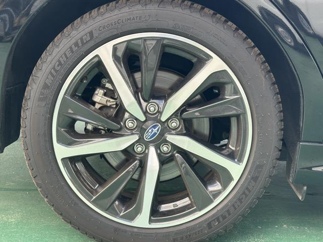 レヴォーグ GT-H EX 純正ナビゲーション バックカメラ スマートキー LEDヘッドライト フルオートエアコン シートヒーター パワーシート パワーバックドア 革巻きハンドル オートクルーズコントロール USB充電ソケット(17枚目)