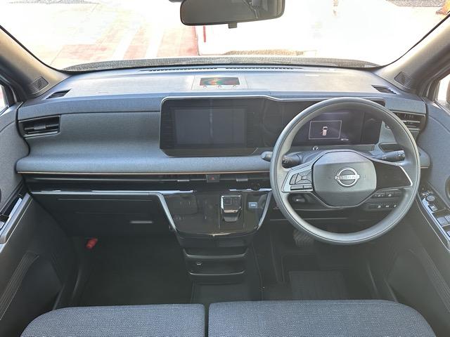 サクラ X ナビゲーション バックカメラ スマートキー LEDヘッドライト フルオートエアコン 電気式パーキングブレーキ 電動格納ドアミラー 前後パワーウィンドー 衝突被害軽減ブレーキ オートライト(7枚目)