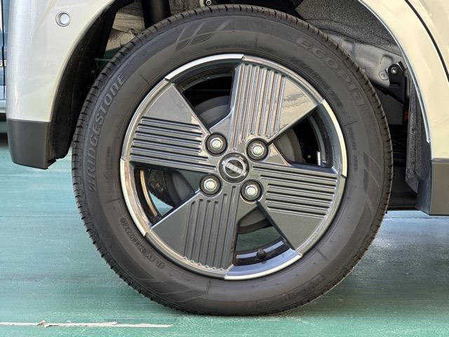 サクラ X ナビゲーション バックカメラ スマートキー LEDヘッドライト フルオートエアコン 電気式パーキングブレーキ 電動格納ドアミラー 前後パワーウィンドー 衝突被害軽減ブレーキ オートライト(13枚目)