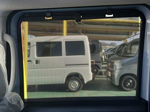 ルークス Ｘ　快適パック　エマージェンシーブレーキ　アラウンドビューモニター　ＬＥＤヘッドランプ　パワースライドドア　リヤシーリングファン　ロールサンシェード　パーソナルテーブル　ＵＳＢ電源ポート　届出済未使用車（12枚目）