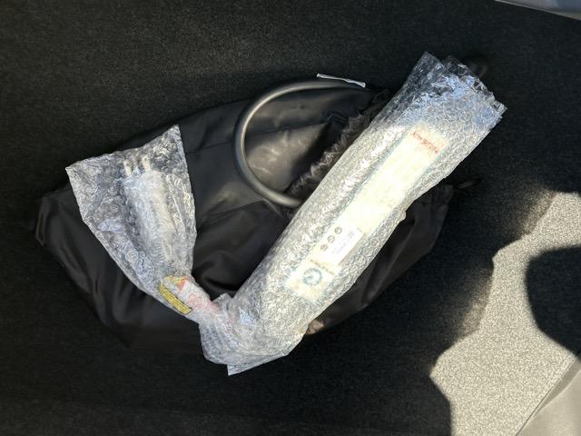 リーフ Ｓ　スマートキー　ＬＥＤヘッドライト　フルオートエアコン　シートヒーター＆ハンドルヒーター　オートクルーズコントロール　衝突被害軽減ブレーキ　オートライト　電動格納ドアミラー　前後パワーウィンドー（13枚目）