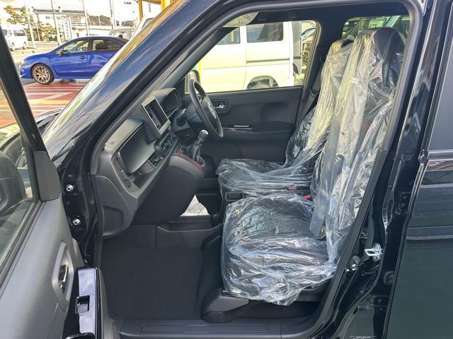 Ｎ－ＯＮＥ ＲＳ　新型　６ＭＴ　ホンダセンシング　フルＬＥＤヘッドライト　電子制御パーキングブレーキ　オートブレーキホールド機能　運転席＆助手席シートヒーター　本革巻ステアリング＆シフトノブ　届出済未使用車（6枚目）