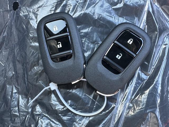 Ｎ－ＯＮＥ ＲＳ　新型　６ＭＴ　ホンダセンシング　フルＬＥＤヘッドライト　電子制御パーキングブレーキ　オートブレーキホールド機能　運転席＆助手席シートヒーター　本革巻ステアリング＆シフトノブ　届出済未使用車（28枚目）