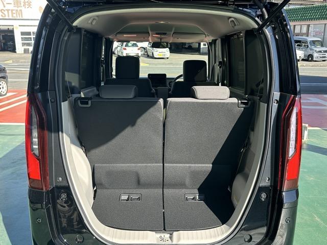 Ｎ－ＢＯＸ ベースグレード　走行距離１０９ｋｍ　ホンダセンシング　ＬＥＤヘッドライト　パワースライドドア　電子制御パーキングブレーキ　オートブレーキホールド機能　運転席・助手席シートヒーター　ロールサンシェード　ディーラー試乗車（13枚目）