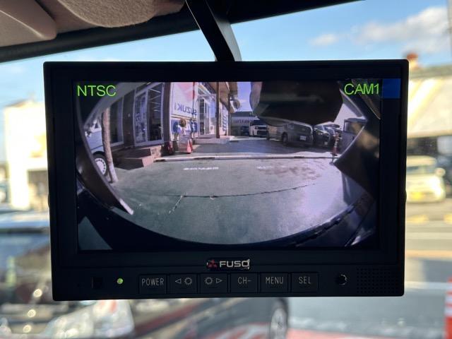 キャンター 全低床強化ダンプ　５ＭＴ　３ｔ全低床強化ダンプ　バックカメラ付き　フォグランプ　電動格納ドアミラー　スマートキー　ＬＥＤヘッドライト　Ｂｌｕｅｔｏｏｔｈオーディオ　パワーウィンドー　アイドリングストップ　オートライト（30枚目）