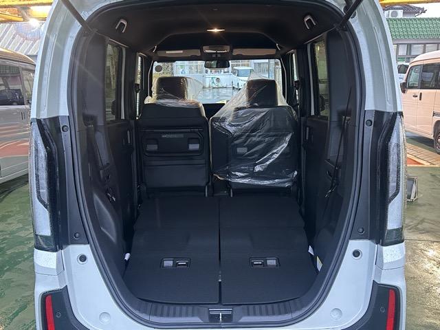 Ｎ－ＢＯＸカスタム ターボ　ホンダセンシング　ダイレクトプロジェクション式フルＬＥＤヘッドライト　両側パワースライドドア　電子制御パーキングブレーキ　オートブレーキホールド機能　運転席＆助手席シートヒーター　届出済未使用車（14枚目）