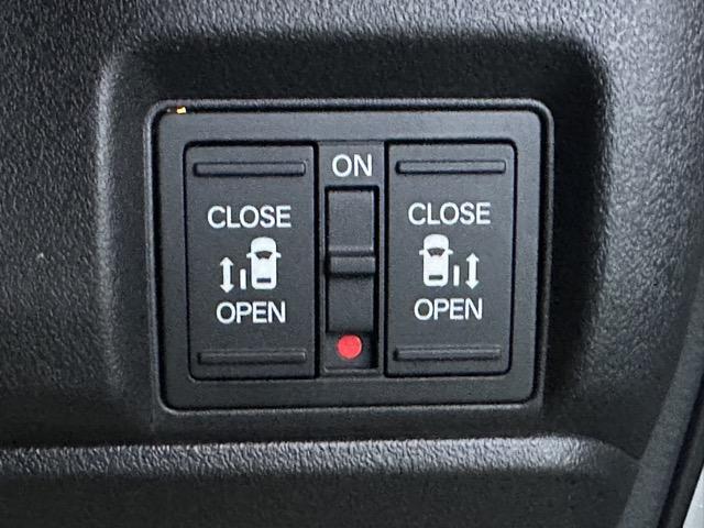 Ｎ－ＢＯＸカスタム ターボ　ホンダセンシング　ダイレクトプロジェクション式フルＬＥＤヘッドライト　両側パワースライドドア　電子制御パーキングブレーキ　オートブレーキホールド機能　運転席＆助手席シートヒーター　届出済未使用車（18枚目）