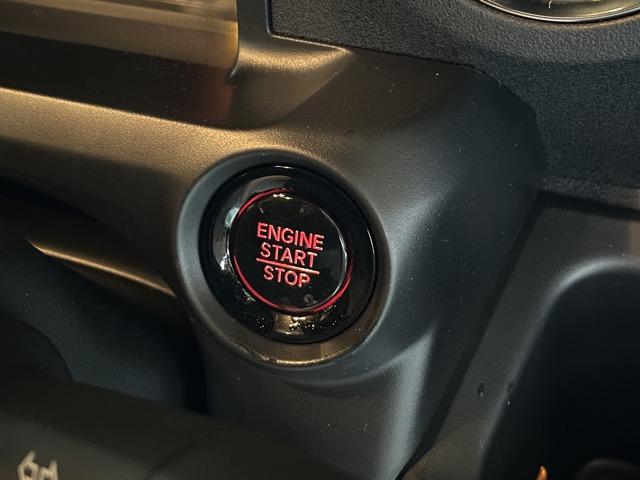 Ｎ－ＢＯＸカスタム ターボ　ホンダセンシング　ダイレクトプロジェクション式フルＬＥＤヘッドライト　両側パワースライドドア　電子制御パーキングブレーキ　オートブレーキホールド機能　運転席＆助手席シートヒーター　届出済未使用車（17枚目）