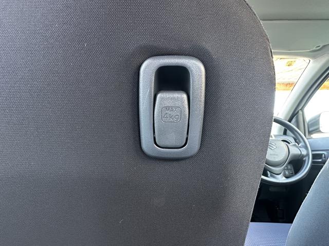 アルト Ｌ　セーフティサポート装着車　純正ＣＤデッキ　キーレス　前後パワーウィンドー　シートヒーター　クリアランスソナー　アイドリングストップ　オートライト　エアコン　パワステ（10枚目）