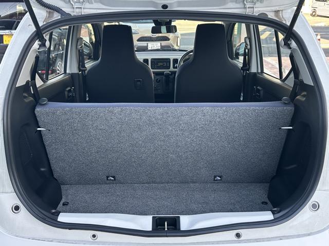 アルト Ｌ　セーフティサポート装着車　純正ＣＤデッキ　キーレス　前後パワーウィンドー　シートヒーター　クリアランスソナー　アイドリングストップ　オートライト　エアコン　パワステ（11枚目）