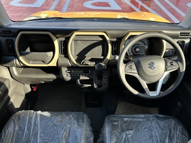 ハスラー ハイブリッドＧ　インパネカラー／カーキベージュ　セーフティサポート　ＬＥＤヘッドランプ　アダプティブクルーズコントロール　マイルドハイブリッド　運転席・助手席シートヒーター　ＵＳＢ電源ソケット　届出済未使用車（8枚目）