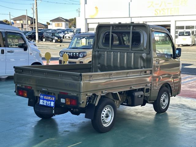 ハイゼットトラック スタンダード　２ＷＤ　５ＭＴ　純正ラジオ　衝突被害軽減ブレーキ　クリアランスソナー　アイドリングストップ　オートライト　エアコン　パワステ　届出済未使用車（10枚目）
