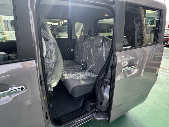 ワゴンＲスマイル ハイブリッドＸ　全方位モニター付メモリーナビゲーション　セーフティサポート　ＬＥＤヘッドランプ　電動パーキングブレーキ　ヘッドアップディスプレイ　両側パワースライドドア　運転席・助手席シートヒーター　届出済未使用車（7枚目）