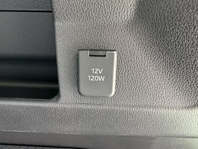 アトレー ＲＳ　スマートキー　ＬＥＤヘッドライト　両側パワースライドドア　フルオートエアコン　ＵＳＢ充電ソケット　オートクルーズコントロール　電動格納ドアミラー　パワーウィンドー　バックカメラ　届出済未使用車（15枚目）