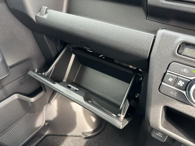 アトレー ＲＳ　スマートキー　ＬＥＤヘッドライト　両側パワースライドドア　フルオートエアコン　ＵＳＢ充電ソケット　オートクルーズコントロール　電動格納ドアミラー　パワーウィンドー　バックカメラ　届出済未使用車（27枚目）