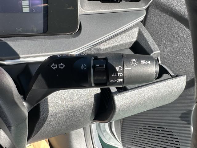 ノート オーテック クロスオーバー ナビゲーション アラウンドビューモニター ETC デジタルインナーミラー スマートキー LEDヘッドライト フルオートエアコン 革巻きハンドル オートクルーズコントロール ルーフレール フォグランプ(31枚目)