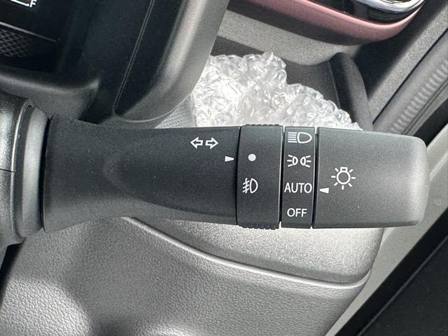 スペーシアカスタム ハイブリッドＸＳターボ　スマートキー　ＬＥＤヘッドライト　両側パワースライドドア　フルオートエアコン　シートヒーター＆ハンドルヒーター　ロールサンシェード　シートバックテーブル　サーキュレーター　届出済未使用車（25枚目）