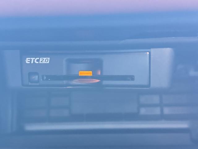 アウトランダーＰＨＥＶ Ｐ　７人乗り　純正ナビゲーション　アラウンドビューモニター　ＥＴＣ　マイパイロット　シートヒーター＆ハンドルヒーター　パワーシート　パワーバックドア　スマートキー　ＬＥＤヘッドライト　フルオートエアコン（37枚目）