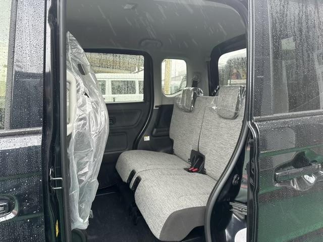 スペーシア ハイブリッドＧ　スマートキー　ＬＥＤヘッドライト　両側スライドドア　フルオートエアコン　ステアリングスイッチ　電動格納ドアミラー　前後パワーウィンドー　衝突被害軽減ブレーキ　アイドリングストップ　届出済未使用車（7枚目）