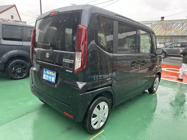 スペーシア ハイブリッドＧ　スマートキー　ＬＥＤヘッドライト　両側スライドドア　フルオートエアコン　ステアリングスイッチ　電動格納ドアミラー　前後パワーウィンドー　衝突被害軽減ブレーキ　アイドリングストップ　届出済未使用車（12枚目）