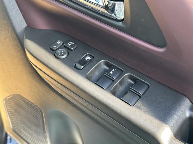 スペーシアカスタム ハイブリッドＧＳ　スマートキー　ＬＥＤヘッドライト　片側パワースライドドア　フルオートエアコン　シートヒーター　ＵＳＢ充電ソケット　ロールサンシェード　オートクルーズコントロール　フォグランプ　届出済未使用車（16枚目）