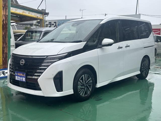 セレナ ｅ－パワー　ハイウェイスターＶ　ＮｉｓｓａｎＣｏｎｎｅｃｔナビゲーションシステム　ホットプラス　ドライブレコーダー（前後）　ＥＴＣ２．０　ワイヤレス充電器　アダプティブＬＥＤ　アラウンドビューモニター　プロパイロット　登録済未使用車（4枚目）