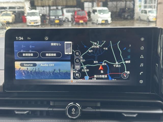 セレナ ｅ－パワー　ハイウェイスターＶ　ＮｉｓｓａｎＣｏｎｎｅｃｔナビゲーションシステム　ホットプラス　ドライブレコーダー（前後）　ＥＴＣ２．０　ワイヤレス充電器　アダプティブＬＥＤ　アラウンドビューモニター　プロパイロット　登録済未使用車（32枚目）