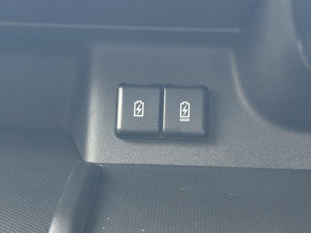 スペーシアカスタム ハイブリッドＸＳ　スマートキー　ＬＥＤヘッドライト　両側パワースライドドア　フルオートエアコン　シートヒーター＆ハンドルヒーター　ロールサンシェード　シートバックテーブル　サーキュレーター　届出済未使用車（25枚目）