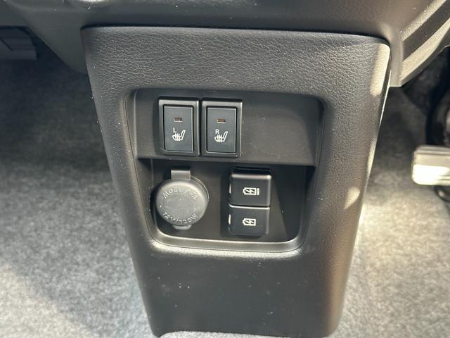 ハスラー タフワイルド　タフワイルド専用エクステリア＆インテリア　スズキセーフティサポート　アダプティブクルーズコントロール　ＬＥＤヘッド＆フォグランプ　運転席・助手席シートヒーター　本革巻ステアリング　届出済未使用車（17枚目）