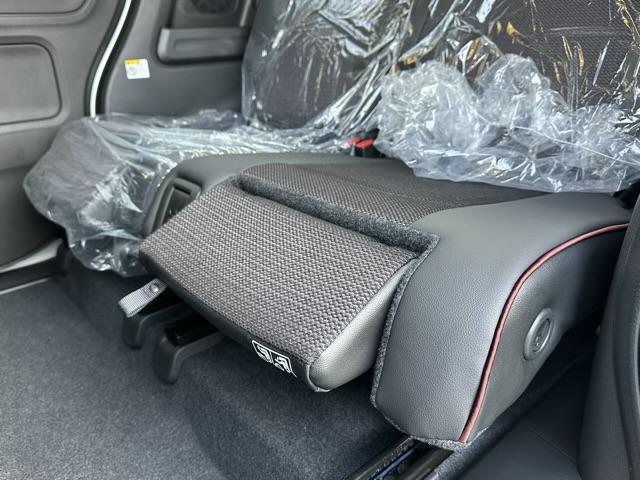 スペーシアカスタム ハイブリッドＸＳ　セーフティサポート　ＬＥＤヘッドランプ　ヘッドアップディスプレイ　電動パーキングブレーキ　パワースライドドア　スリムサーキュレーター　本革巻ステアリング　シート＆ステアリングヒーター　届出済未使用車（9枚目）