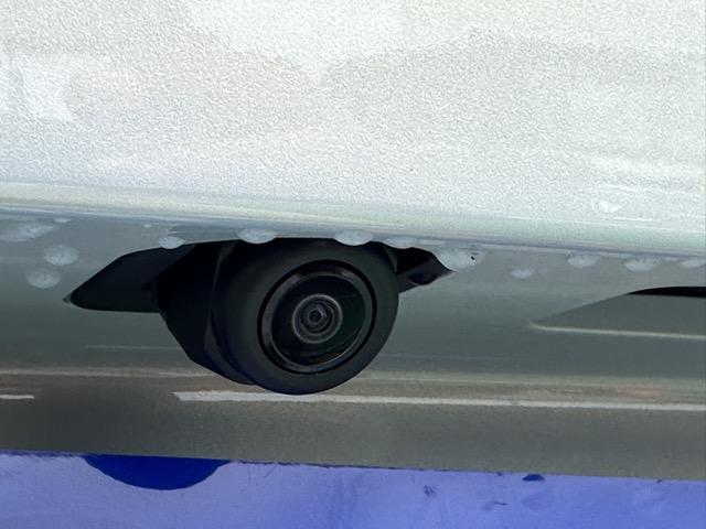 ヴェゼル ｅ：ＨＥＶ　Ｚ・ＰＬａＹパッケージ　パノラマルーフ　内装色／グレージュ　ホンダセンシング　フルＬＥＤヘッドライト　ＨｏｎｄａＣＯＮＮＥＣＴディスプレー＋ＥＴＣ２．０　運転席＆助手席シートヒーター　ステアリングヒーター　登録済未使用車（15枚目）