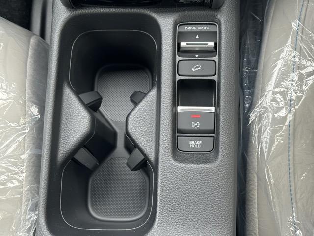 ヴェゼル ｅ：ＨＥＶ　Ｚ・ＰＬａＹパッケージ　パノラマルーフ　内装色／グレージュ　ホンダセンシング　フルＬＥＤヘッドライト　ＨｏｎｄａＣＯＮＮＥＣＴディスプレー＋ＥＴＣ２．０　運転席＆助手席シートヒーター　ステアリングヒーター　登録済未使用車（25枚目）