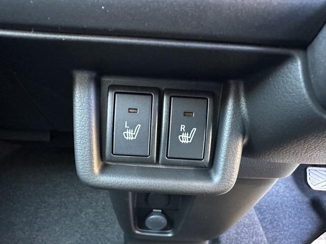 スペーシアカスタム ハイブリッドＸＳターボ　セーフティサポート　ＬＥＤヘッドランプ　両側パワースライドドア　電動パーキングブレーキ　スリムサーキュレーター　シートヒーター　ステアリングヒーター　本革巻ステアリング　パドルシフト　届出済未使用車（24枚目）