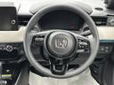 ｅ：ＨＥＶ　Ｚ・ＰＬａＹパッケージ　パノラマルーフ　内装色／グレージュ　ホンダセンシング　フルＬＥＤヘッドライト　ＨｏｎｄａＣＯＮＮＥＣＴディスプレー＋ＥＴＣ２．０　運転席＆助手席シートヒーター　ステアリングヒーター　登録済未使用車（9枚目）