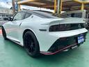 フェアレディＺ ニスモ　９ＡＴ　ＮＩＳＭＯ専用チューニング＆エクステリア＆インテリア　ＮｉｓｓａｎＣｏｎｎｅｃｔナビゲーション　ＥＴＣ２．０　ＬＥＤヘッドランプ　レイズ製１９インチ鍛造ＡＷ　パドルシフト　レカロ製シート（5枚目）