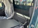 スーパーキャリイ Ｘリミテッド　４ＷＤ　４ＡＴ　特別仕様車　専用フロントガーニッシュ　専用サイドデカール　ＬＥＤヘッドランプ＆フォグランプベゼル（ブラック塗装）専用スチールホイール（ブラック塗装）　キーレス　届出済未使用車（7枚目）