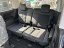 シャモニー　７人乗り　特別仕様車　オリジナルナビ取付パッケージ装着車　ＣＨＡＭＯＮＩＸ専用装備／コンビネーションシート生地　木目調アクセントパネル　デカール　フロントグリル　アルミホイール（12枚目）