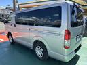 ブローニィバン ロングＧＬ　ディーゼル車　４ＷＤ　キーレス　ＬＥＤヘッドライト　両側スライドドア　電動格納ドアミラー　パワーウィンドー　リヤクーラー＆リヤヒーター　衝突被害軽減ブレーキ　オートライト　登録済未使用車（5枚目）