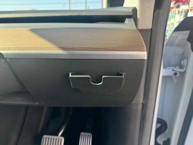 モデルＹ ベースグレード　ＥＴＣ　クリアランスソナー　パワーシート　サンルーフ　アルミホイール　ＣＶＴ　ＡＢＳ　ＥＳＣ　エアコン　パワーステアリング　パワーウィンドウ（10枚目）