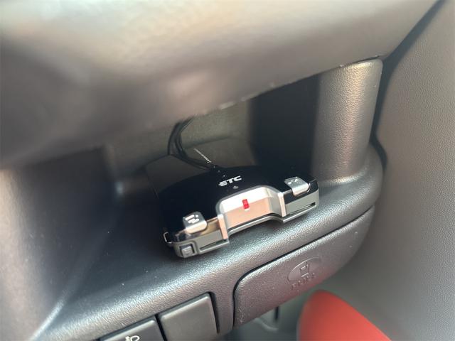 R1 R ETC キーレスエントリー 電動格納ミラー CVT ABS CD アルミホイール 衝突安全ボディ エアコン パワーステアリング パワーウィンドウ(8枚目)