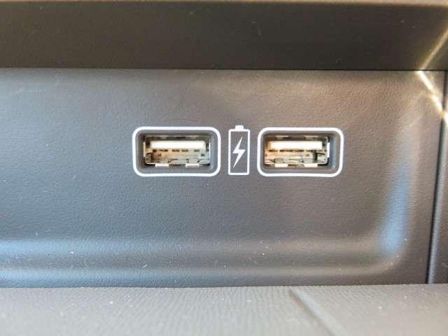 Lホンダセンシング レンタUP車 社外メモリーナビ DVD再生 ミュージックサーバー Bluetooth CD SD ETC バックカメラ 運転席シートヒーター オートエアコン オートハイビーム スマートキー 禁煙車(17枚目)