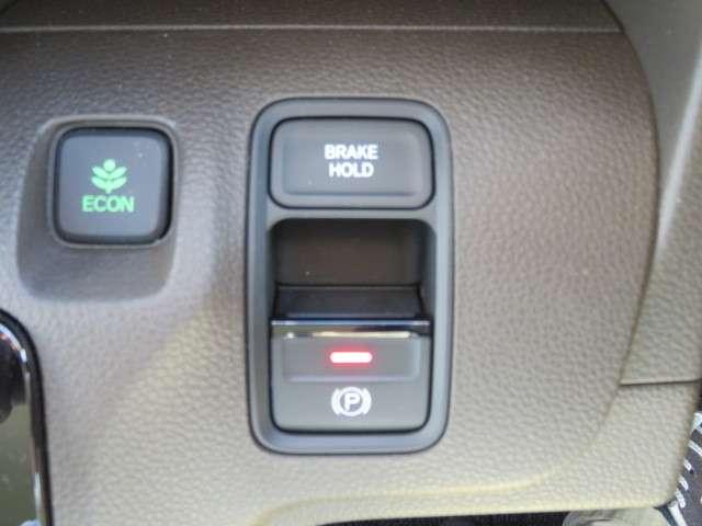 Lホンダセンシング レンタUP車 社外メモリーナビ DVD再生 ミュージックサーバー Bluetooth CD SD ETC バックカメラ 運転席シートヒーター オートエアコン オートハイビーム スマートキー 禁煙車(18枚目)
