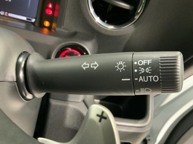 Ｎ－ＢＯＸカスタム ターボ　ＨＳＥＮＳＩＮＧ新車保証試乗車ワンオ－ナ－　イモビライザー　１オナ　衝突被害軽減　キーフリー　ＥＳＣ　パワステ　ＤＶＤ再生　両席エアバック　サイドエアバッグ　ターボ車　ＵＳＢ接続　スマキー　Ｂカメ（12枚目）