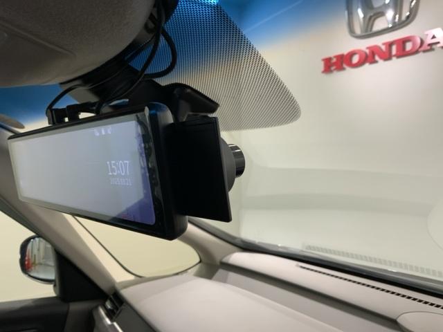 フリードハイブリッド ハイブリッド・Gホンダセンシング 1年保証ワンオ-ナ-ナビTVRカメラ 軽減ブレーキ キーフリーシステム 1オ-ナ- 記録簿 DVD再生可能 後カメラ Aクルーズ 地デジフルセグTV LEDヘッドランプ 横滑防止 ドライブレコーダ(12枚目)