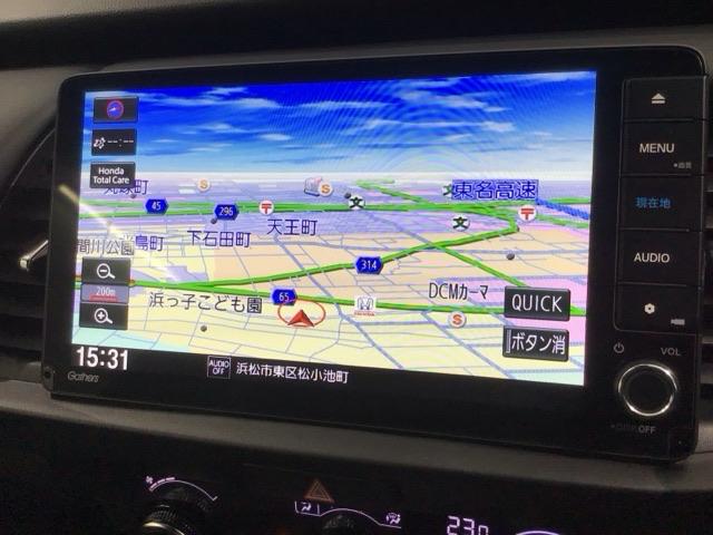 フィット ｅ：ＨＥＶホーム　ＨＳＥＮＳＩＮＧ　新車保証試乗車　ワンオ－ナ－　ナビＶＸＵ－２４５ＦＴＩ　ＴＶ　Ｒカメラ　ＣＤ録音　ＢＴオーディオ　ＤＶＤ　ＥＴＣ　ＬＥＤライト　ＶＳＡ　クルコン　スマ－トキ－　盗難防止装置　１オナ（6枚目）